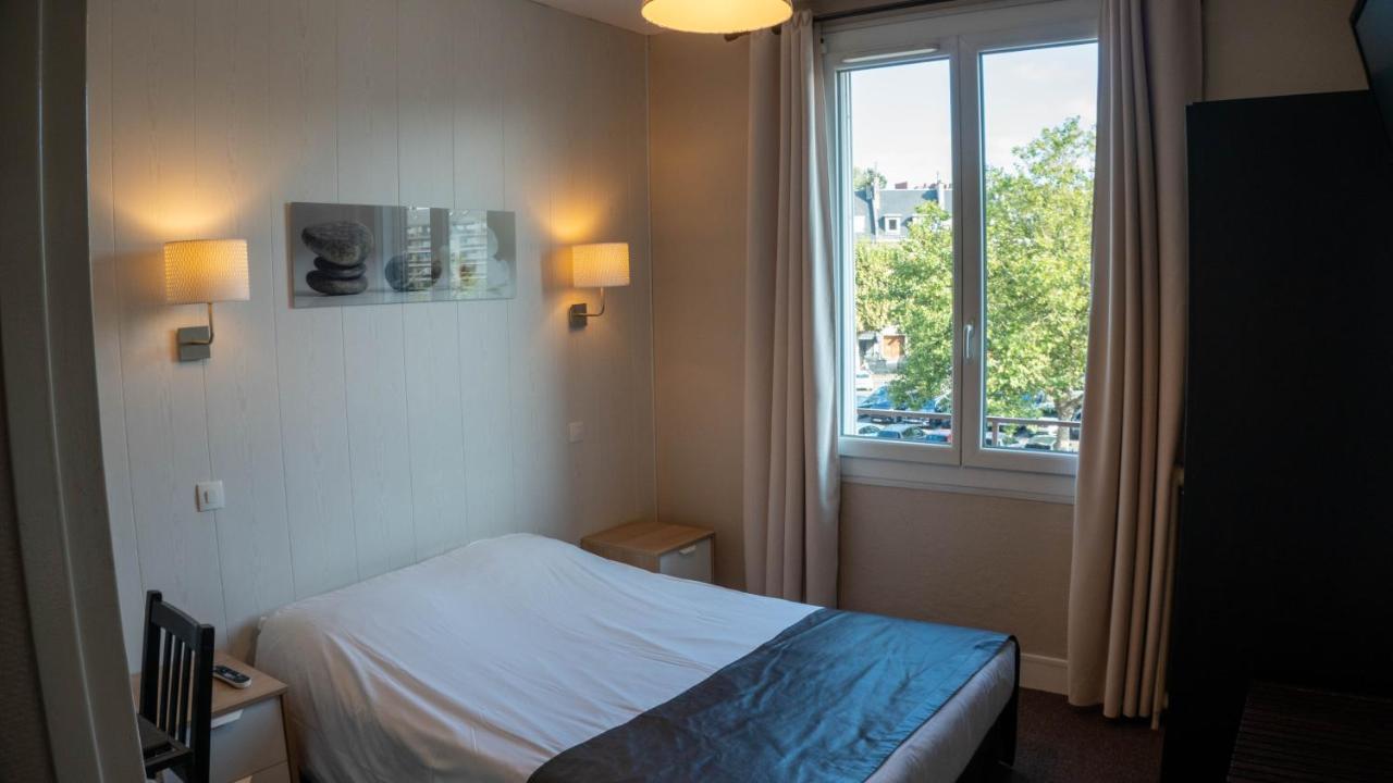 Hotel De l'Univers Caen Buitenkant foto