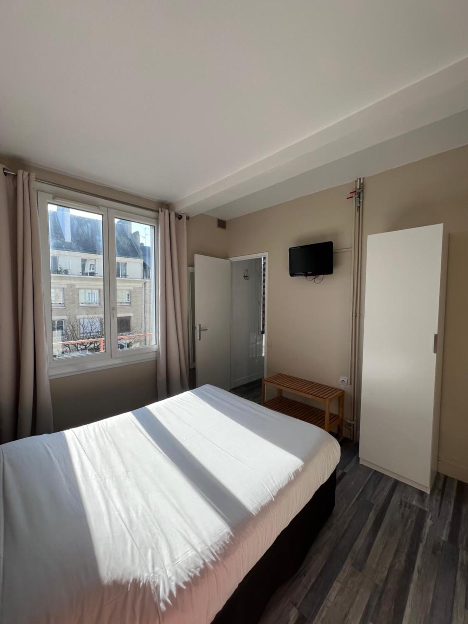 Hotel De l'Univers Caen Buitenkant foto